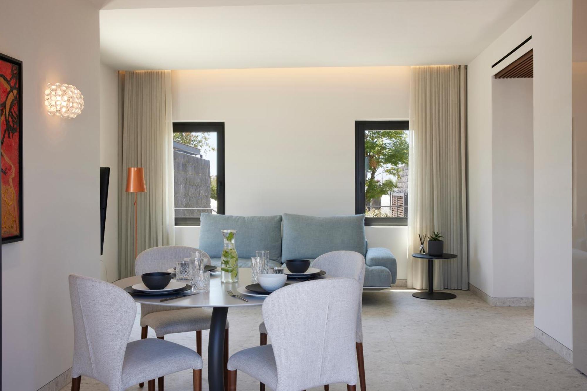 Aernia Suites & Art อาโกรตีรี ภายนอก รูปภาพ